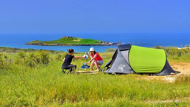 Parque De Campismo Da Ilha Do Pessegueiro-1